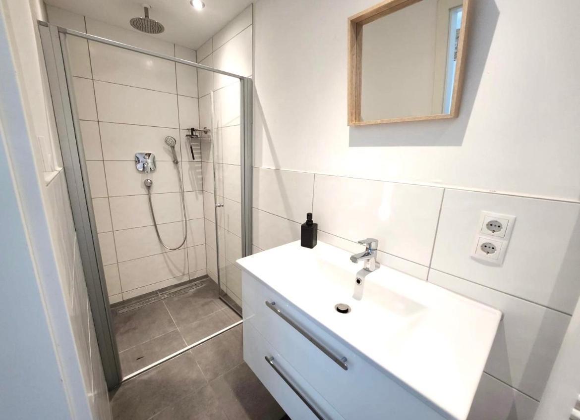 Modernes Apartment Mit Wifi, Aufzug & Kostenlos Parken El-Living Augsburg Luaran gambar